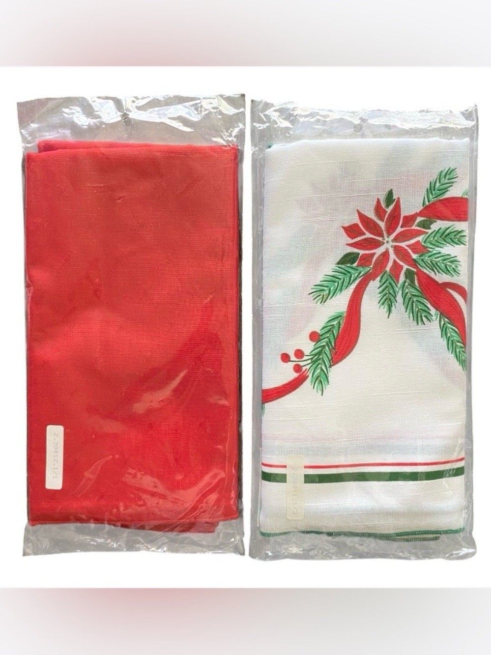 Vintage Cloth Holiday Dinner Napkins Red Poinsettia 8ct Christmas NEW NOS